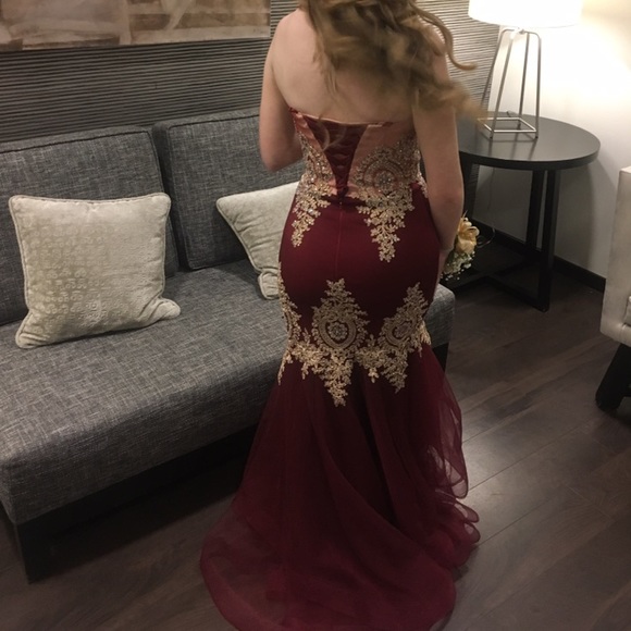 Prom dress - Picture 2 of 2